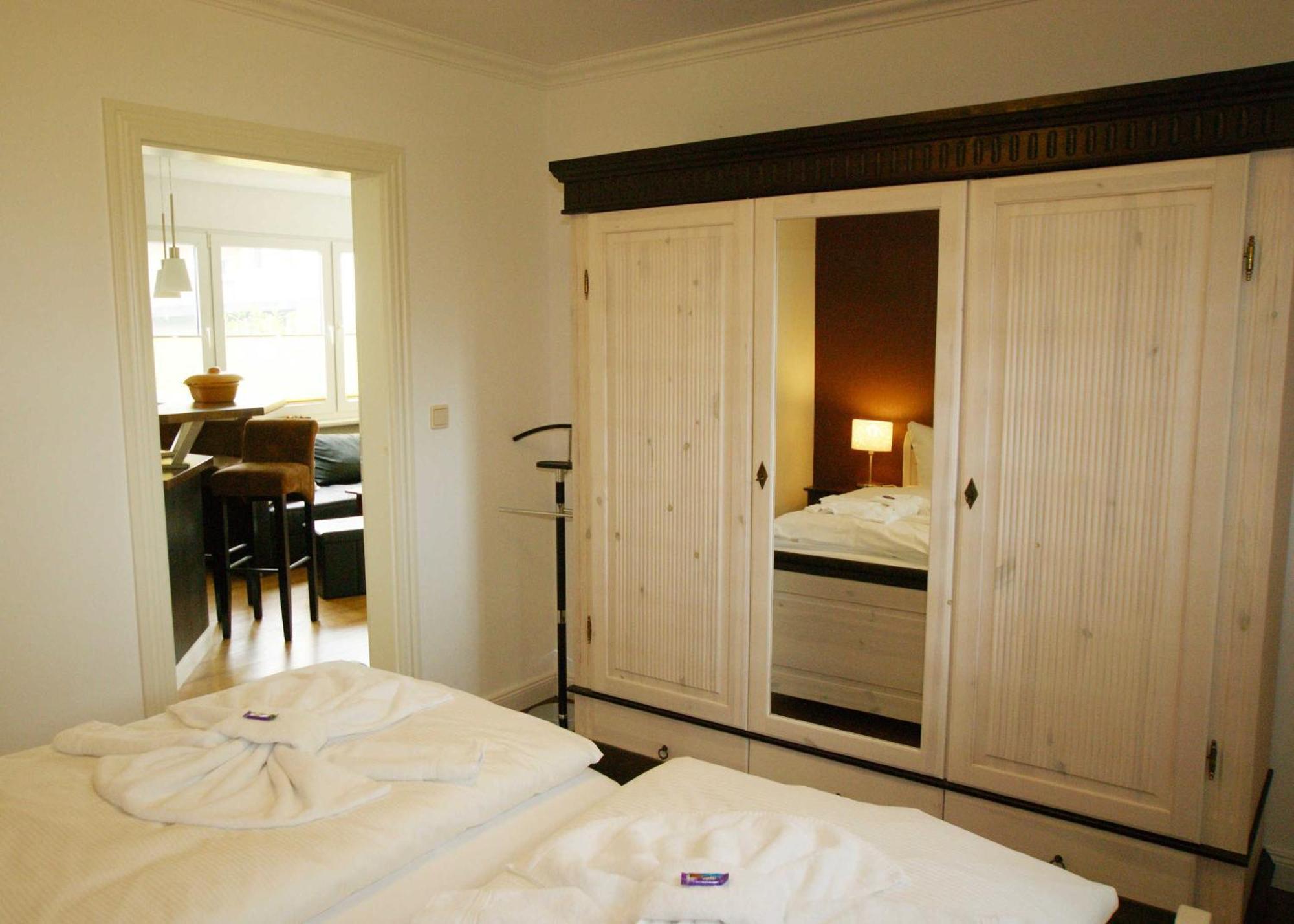 Ferienhaus Boddenhus グロヴェ エクステリア 写真